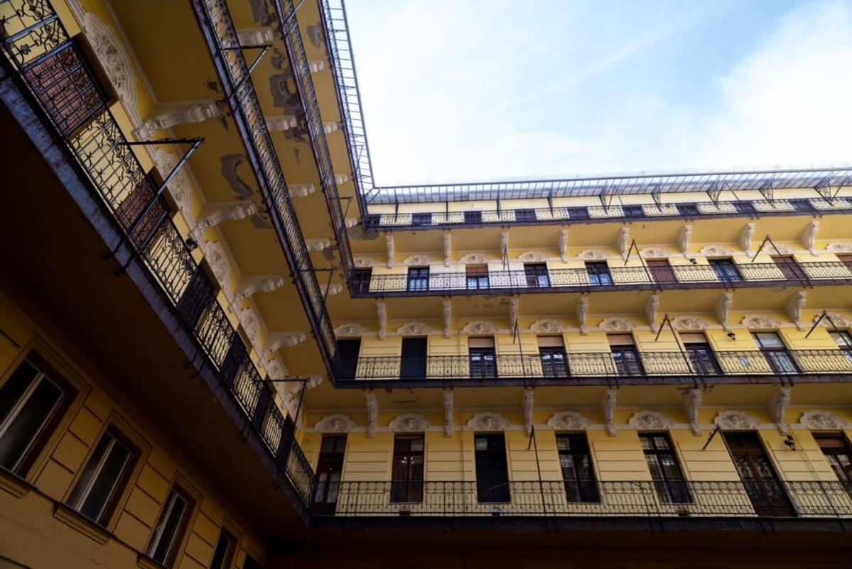 Modern Intimate Studio In The Center Budapeszt Zewnętrze zdjęcie