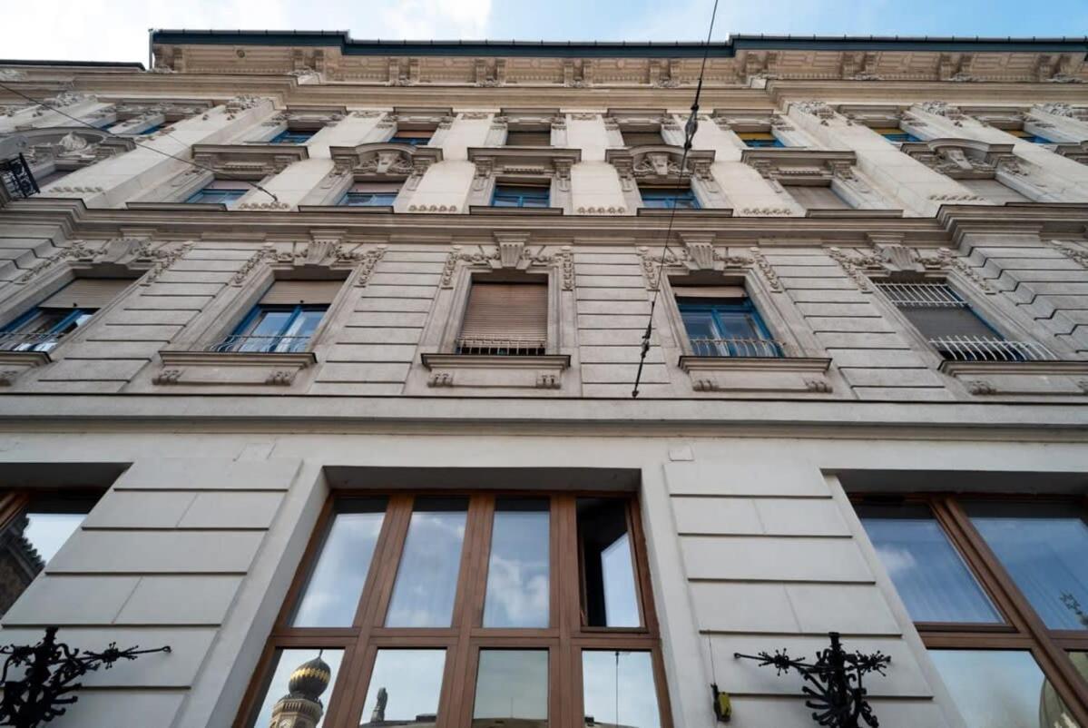 Modern Intimate Studio In The Center Budapeszt Zewnętrze zdjęcie